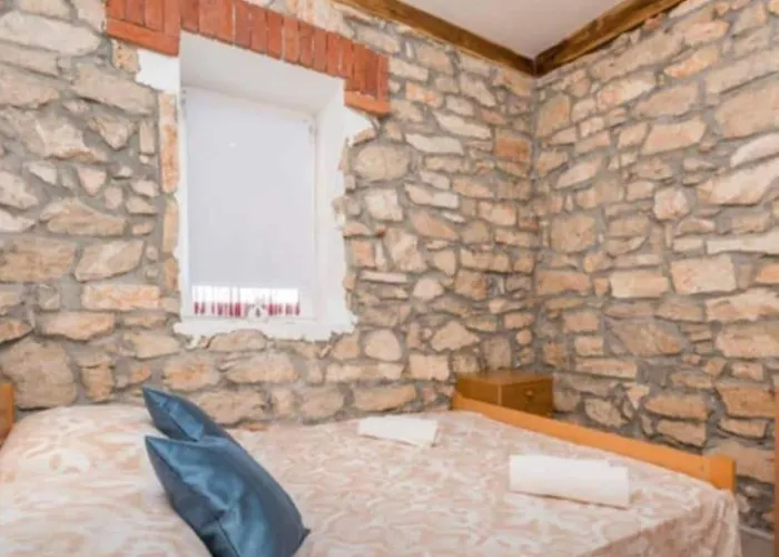 Balamunta - Three Bedroom With Private Pool Вилла Donje Rastane