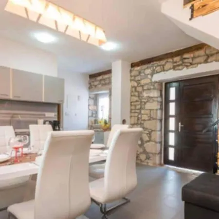 Balamunta - Three Bedroom With Private Pool Villa Donje Rastane