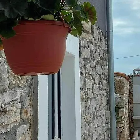Villa Balamunta - Three Bedroom With Private Pool Donje Rastane